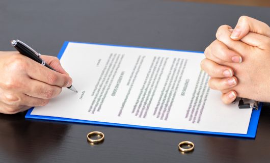 What Are Some Common Mistakes People Make at the Start of a Divorce?
